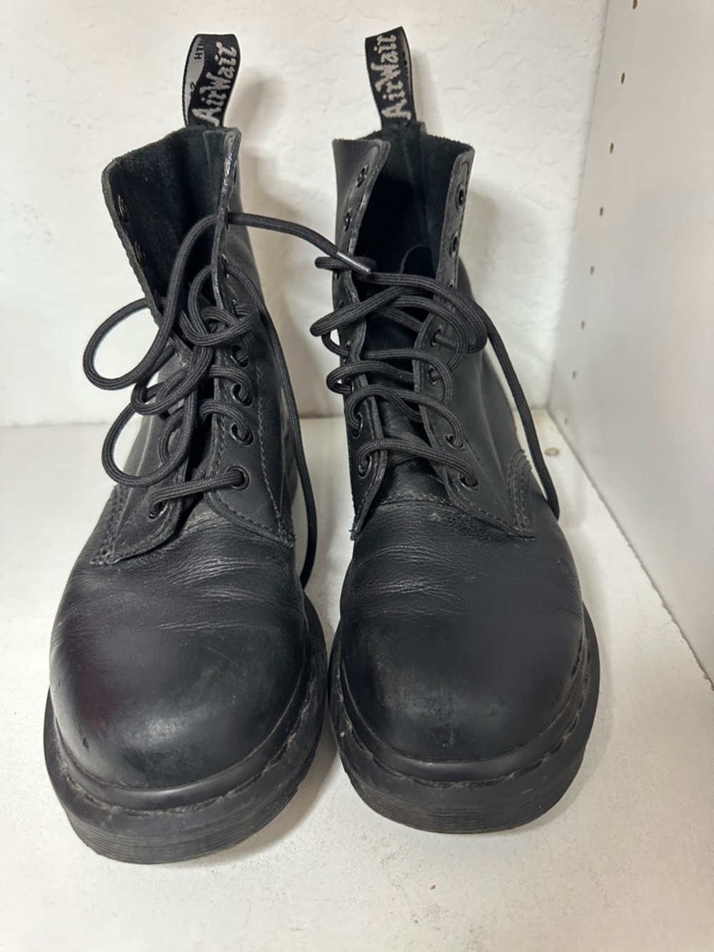 Dr. Martens 1460 Pascal Black Leather Lace-Up Boots The Original Sz 8
